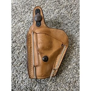 Vintage Safariland Monrovia Tan Brown Leather Gun Holster 530 MD-FR